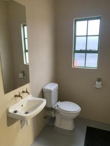 Ένα μπάνιο στο Soebatsfontein Guest Lodge