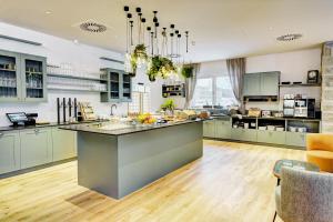 Η κουζίνα ή μικρή κουζίνα στο Königswieser Hof