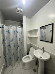 Koupelna v ubytování Naga City River View 1BR U1 Apartment