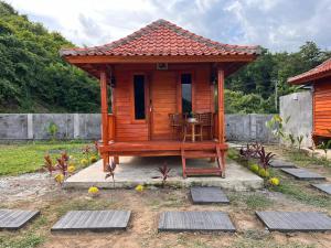 Bygningen som lejlighedshotellet ligger i + 1 billede