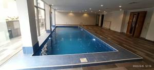 Bazén v ubytování Sci Lomathare nebo v jeho okolí