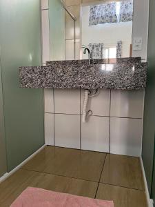 Ένα μπάνιο στο HOTEL POUSADA POR DO SOL