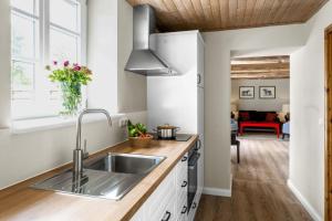 Kuchyň nebo kuchyňský kout v ubytování Lüdersburger Strasse 19a