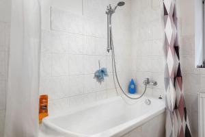 Koupelna v ubytování Ferienwohnungen Diefenbach + 42 fotografií