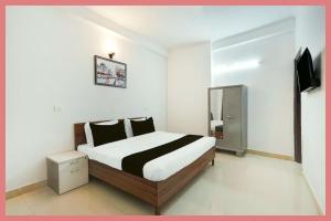 Φωτογραφία από το άλμπουμ του Hotel NP Residency Near - Sri Krishna Janmabhoomi Temple- Restaurant & Parking &Fully Air conditioning Luxuary Room - Top Rated Hotel In Mathura σε Mathura
