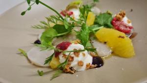 Φαγητό σε αυτός ο ξενώνας ή κάπου εκεί κοντά