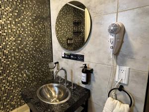 Koupelna v ubytování Lima alojamiento en Salta para 2 + 6 fotografií