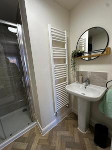 Et badeværelse på Olive Tree House