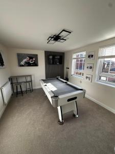 Bordtennis på Olive Tree House eller i nærheden