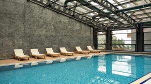 Πισίνα στο ή κοντά στο Residence Inn by Marriott Trabzon