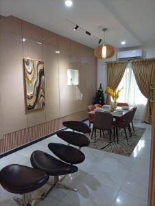 Χώρος καθιστικού στο Signature Apartments