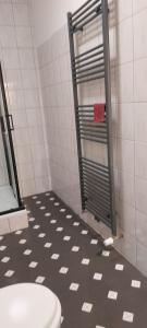 Ванная комната в tillis ferienwohnung teschendorfersee