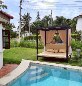 Bazén v ubytování Cozy Pool Villa Hua Hin nebo v jeho okolí