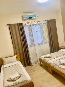 Postel nebo postele na pokoji v ubytování Capriolo TLU + 6 fotografií