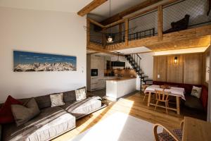 Χώρος καθιστικού στο Hutmann