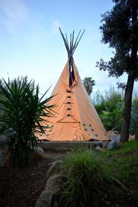 Фотография из галереи Tipi Indien au Far west в Гримо