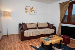 Un lugar para sentarse en FoRest Apartment