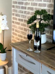 Bebidas en Cosy, Charming Apartment within 5 min walk of beach, train and shops