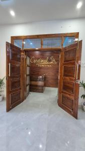 Imagine din galeria proprietății cordinal Homestay near krishna bhandar field,10bhk în Jorhat