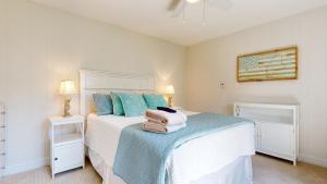 Кровать или кровати в номере Bliss Street Beach House