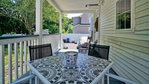 Балкон или терраса в Dancing QueenUPDATED APRIL 2025