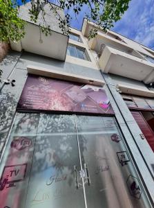 Το κτήριο όπου στεγάζεται  ο ξενώνας +16 φωτογραφίες