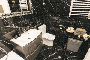 Φωτογραφία από το άλμπουμ του Cosmic Apart σε Ternopilʼ +18 φωτογραφίες