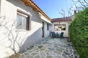 Budova, kde se vila nachází