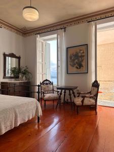 Fotografie z fotogalerie ubytování Poros Chic Seaside Neo-Classical Apartment with Terrace v destinaci Poros