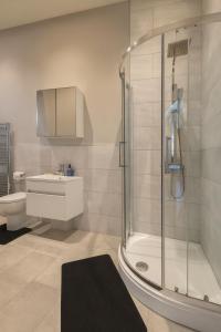 Un baño de 2 Bed Penthouse in Central Harrogate
