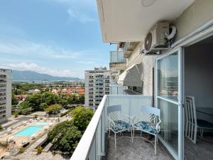 En generel udsigt til bjerge eller udsigt til bjerge taget fra lejligheden