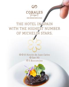 Un certificat, premiu, logo sau alt document afișat la Royal Hideaway Corales Suites