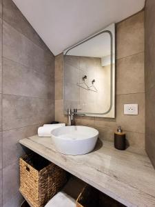 Koupelna v ubytování Suite Japonaise Pezenas + 23 fotografií