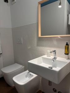 Koupelna v ubytování Dimora della Posta + 21 fotografií