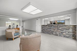 Posezení v ubytování Econo Lodge Kannapolis - Concord