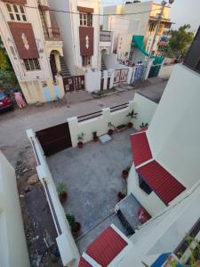 普杰Shiv Shakti Home Stay - Bhuj的街道的空中景观和建筑 更多8张照片