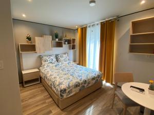 Una cama o camas en una habitación de Maho Escape- with Pool and Gym, Lagoon view, walk to dinning, Maho Beach and Mullet Bay 27 fotos más