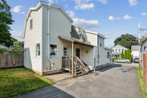 Bygningen som feriehuset ligger i