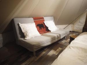 Postel nebo postele na pokoji v ubytování Grande tente au pied du Vercors