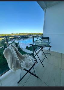 En balkon eller terrasse på Studio Ivana 2 by Blaxy Residence