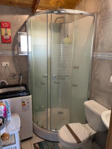 Koupelna v ubytování Parcela en Condominio, comuna Zapallar