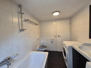 Koupelna v ubytování Mikra Homes24 in Meerane