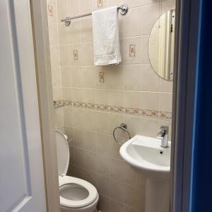 Un baño de Wimblehurst Hotel