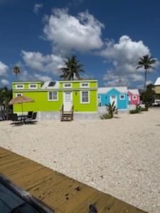 Το κτήριο όπου στεγάζεται  η παραθεριστική κατοικία