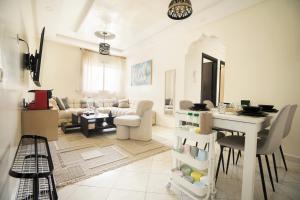 Posezení v ubytování GRAND OPENING 50 Percent Off for First Ten Guests