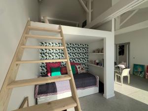 Postel nebo postele na pokoji v ubytování Casa Favelas, Vue Mer, plages et Monaco à pieds + 76 fotografií