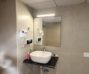 Koupelna v ubytování Visthara Elite