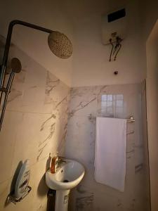 Et badeværelse på Jambo Kili House