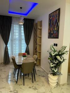 Posezení v ubytování Lekki Phase1 Luxury 2BDR With Swimming Pool