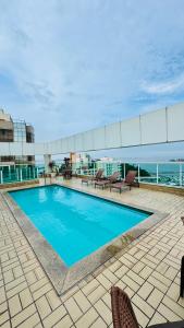 Бассейн в Praia do Canto Apart Hotel Varanda frente mar или поблизости